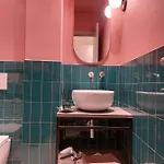 The 6 Apartmán *