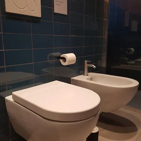 Apartament The 6 *