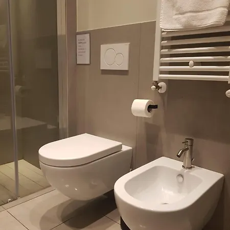 Apartament The 6 *